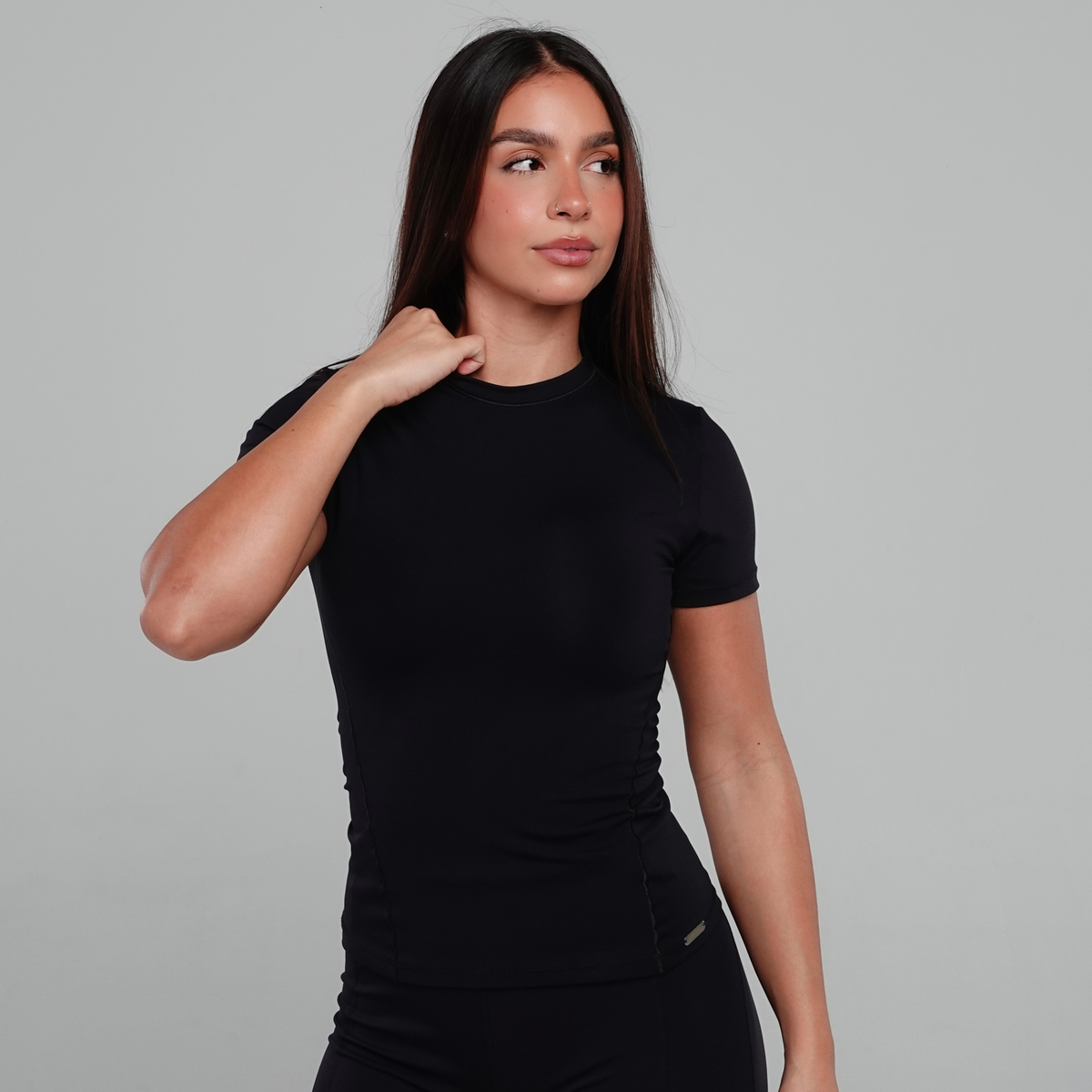 Camiseta Baby Tee - PRETO