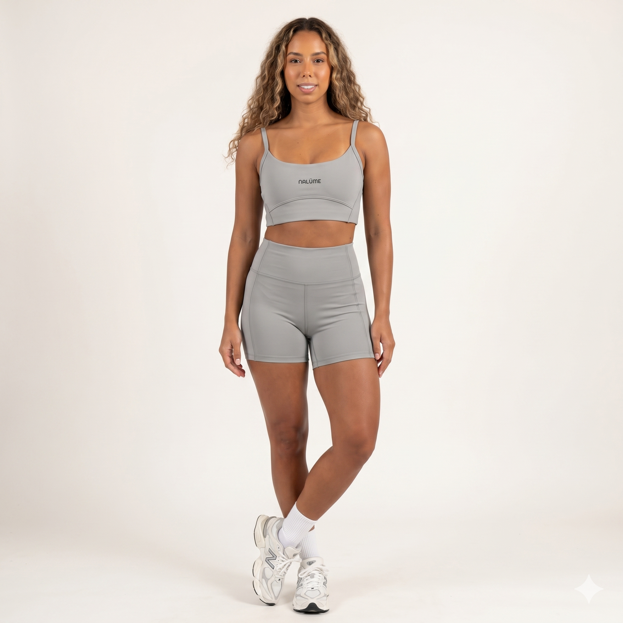 Short Aurea - Cinza