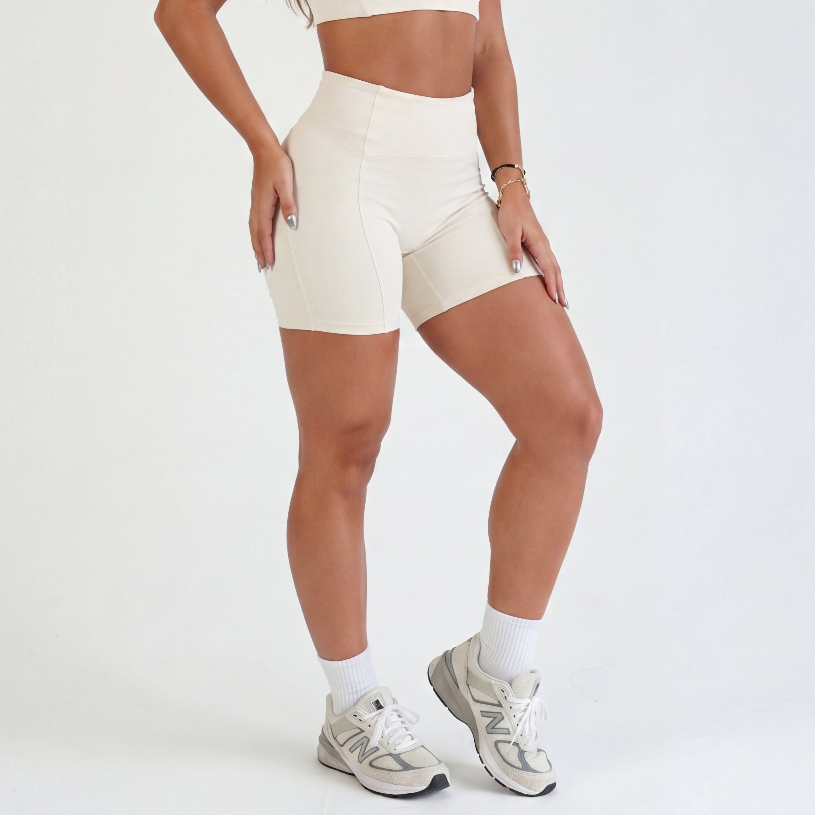 Short Aurea - Areia