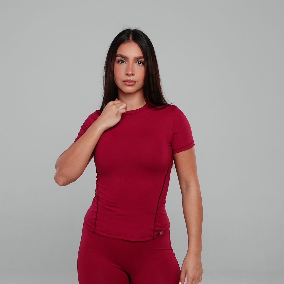Camiseta Baby Tee - Bordô