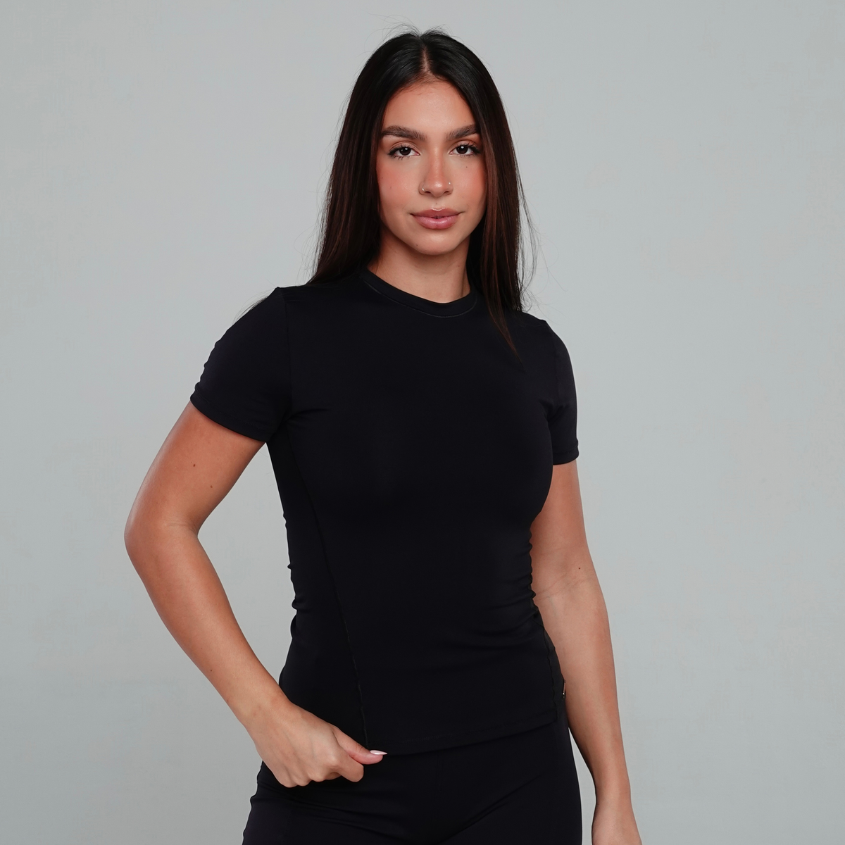 Camiseta Baby Tee - PRETO